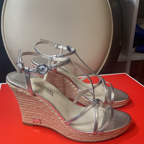 Michael Kors Wedges Sandals Brand New Beautiful. - Picture 1 of 12